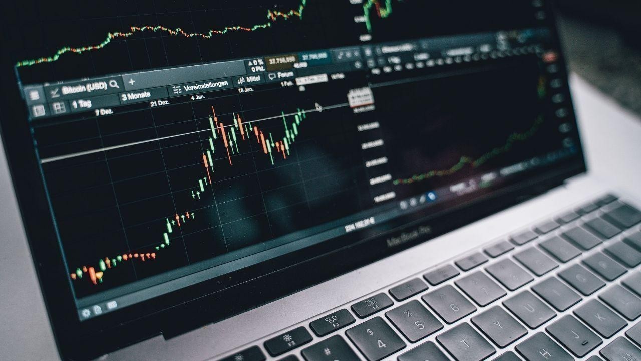IIFL Finance shares surge 23% in 4 sessions, up 39% from March low