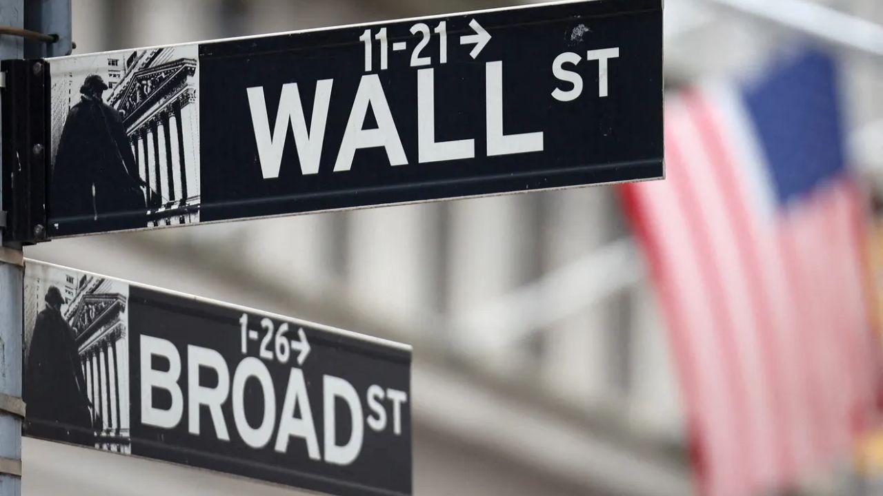 US Stocks Hit Record as Nvidia Leads Gains Economy Shows Strength