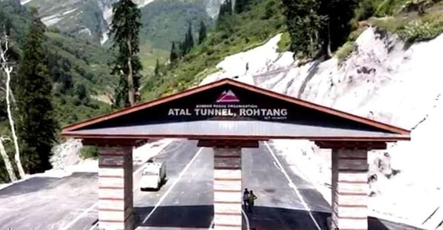 Thousands visit Himachal for Christmas, Atal Tunnel a top spot.