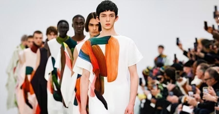 Issey Miyake merges fashion and art at Paris Fashion Week 2024.