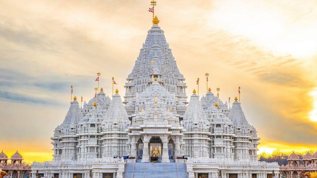 Abu Dhabi BAPS Hindu Temple to Celebrate First Anniversary
