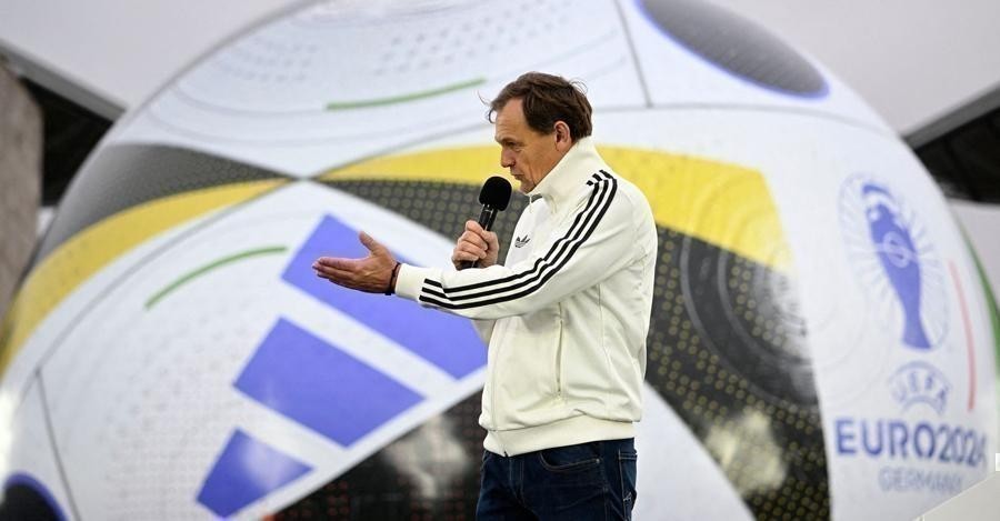Adidas CEO Shares Number with 60,000 Employees—Here's Why