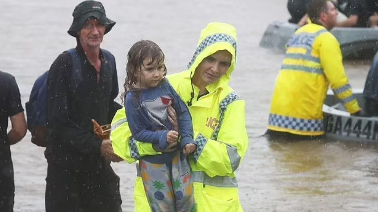 Floods Force Evacuations in Eastern Australia as Waters Rise