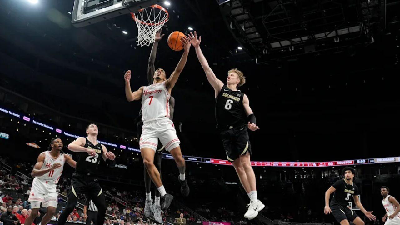 Milos Uzan’s Clutch Layup Sends Houston to Elite Eight