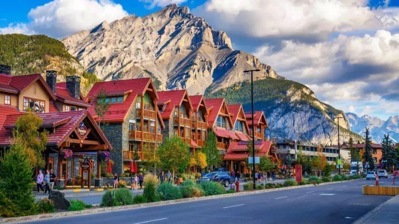 Breathtaking Mountain Towns