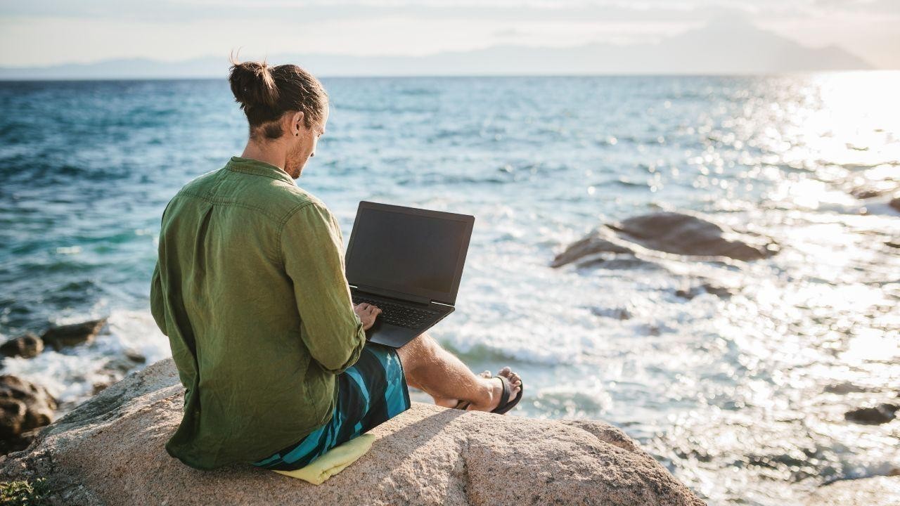 The Digital Nomad Lifestyle Exploring the World While Working