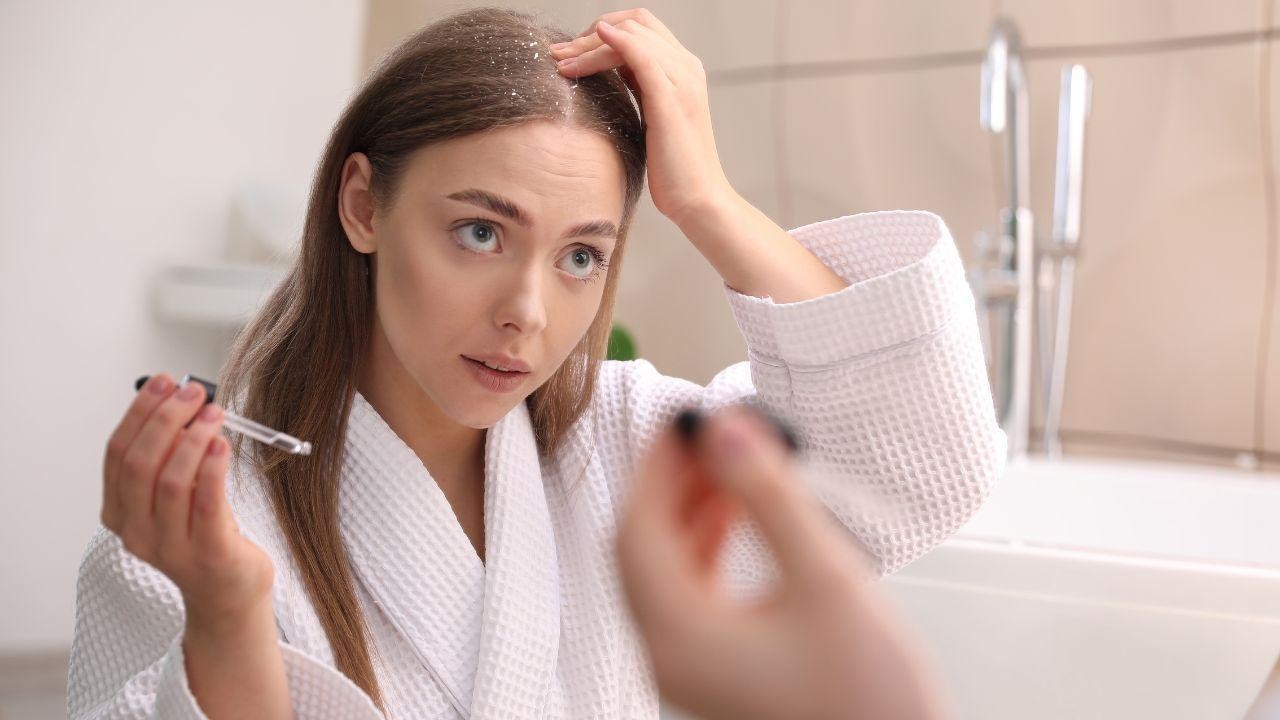 Does Hair Oil Make Dandruff Worse?