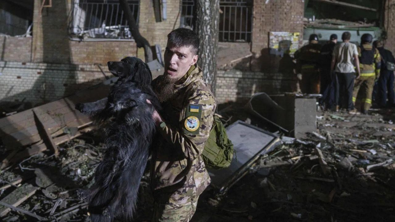 Russia Drone Attack Kills 3 in Ukraine; Trump Rebukes Putin
