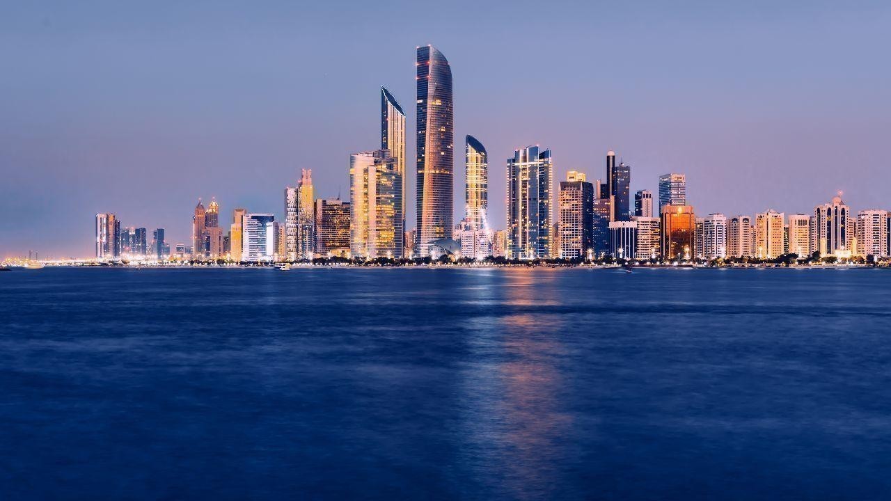 Abu Dhabi Municipality participates in Earth Hour to promote sustainability