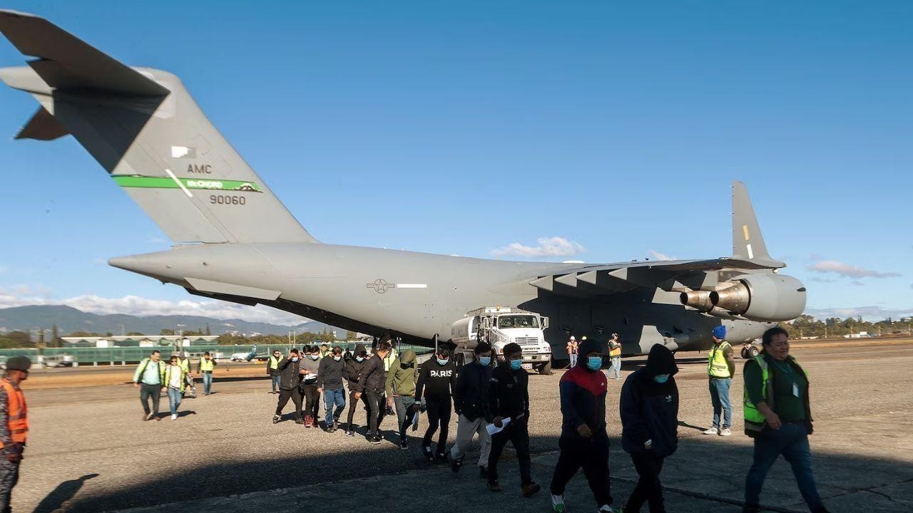 Trump administration halts military planes for deportation over cost