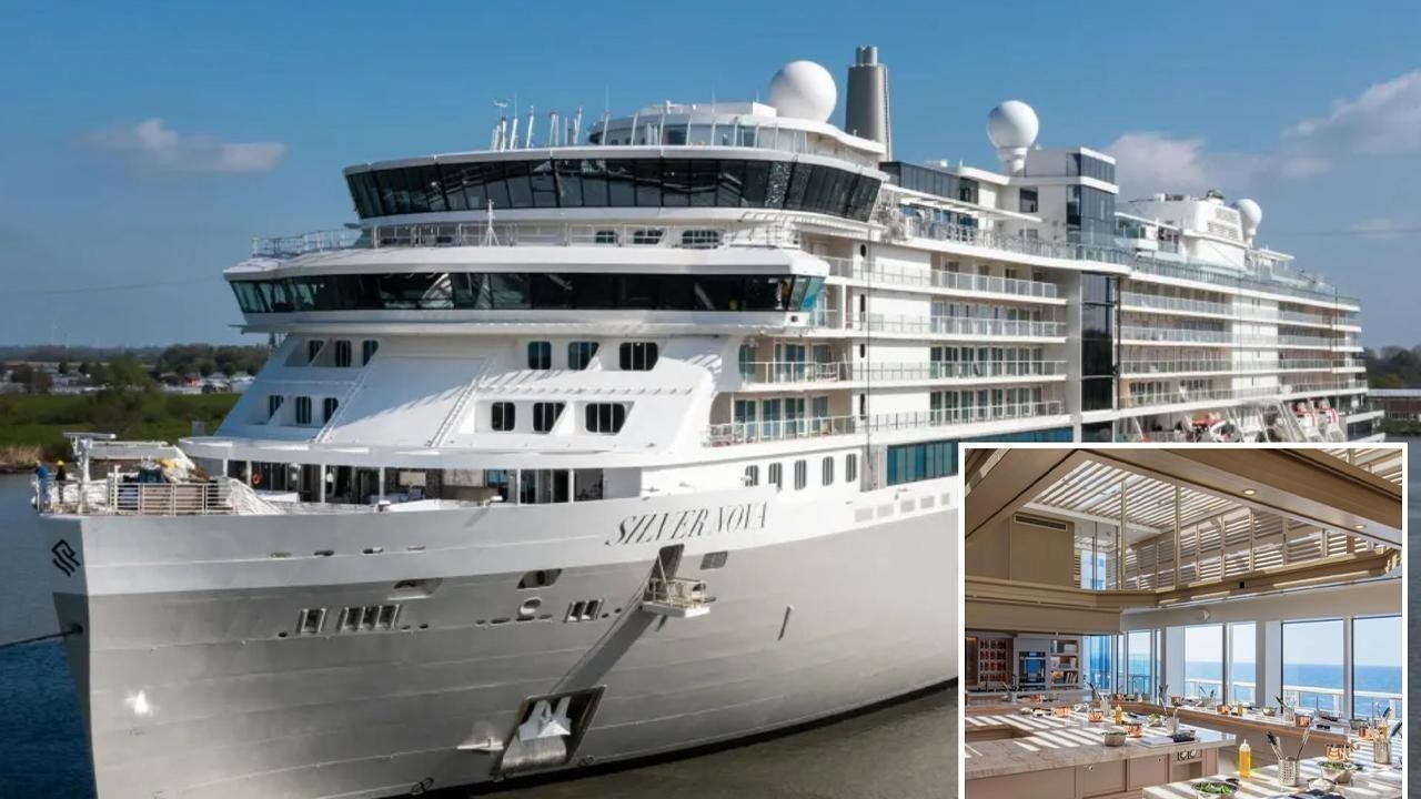 About 30 US cruise ship passengers mysteriously become ill with diarrhea.