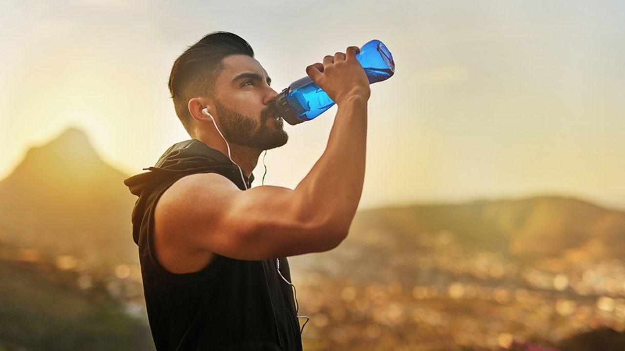 How to Stay Hydrated: Essential Tips for Athletes to Perform Their Best