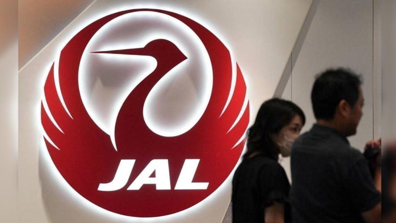 Japan Airlines Resumes Operations After Cyberattack Disrupts Flights