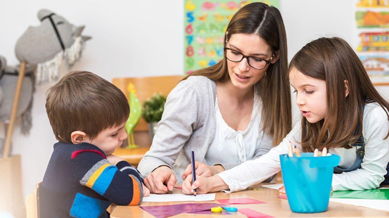 Why Kids Should Learn Two Languages Early: A Path to Brighter Futures