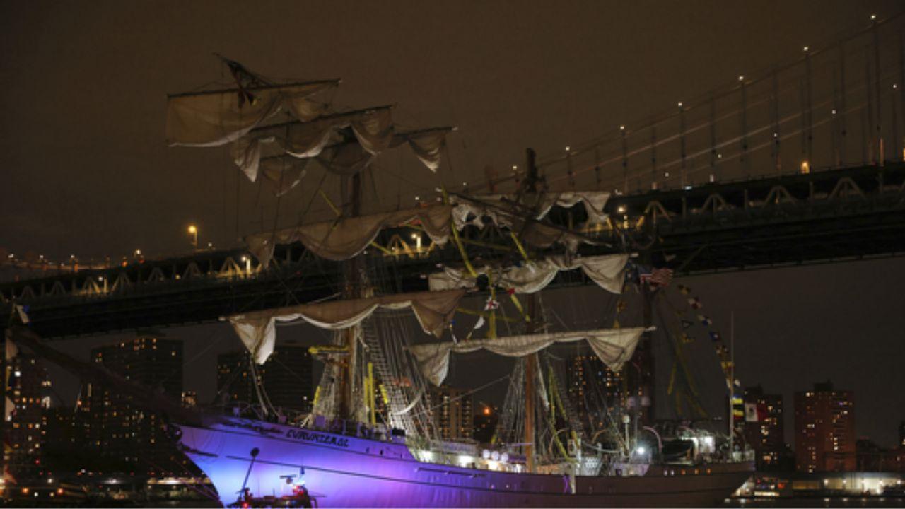 Mexican Navy Ship Hits Brooklyn Bridge; Rescue Ongoing