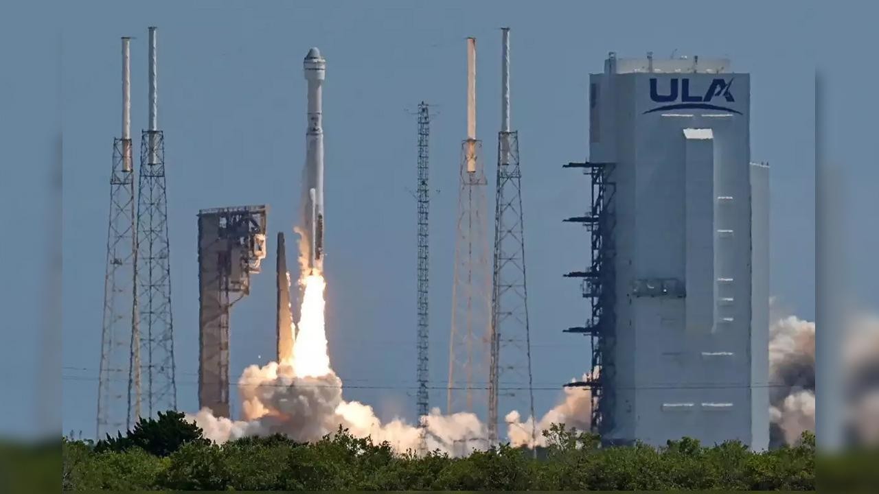 NASA eyes Boeing Starliner crewed flight by late 2025 or early 2026