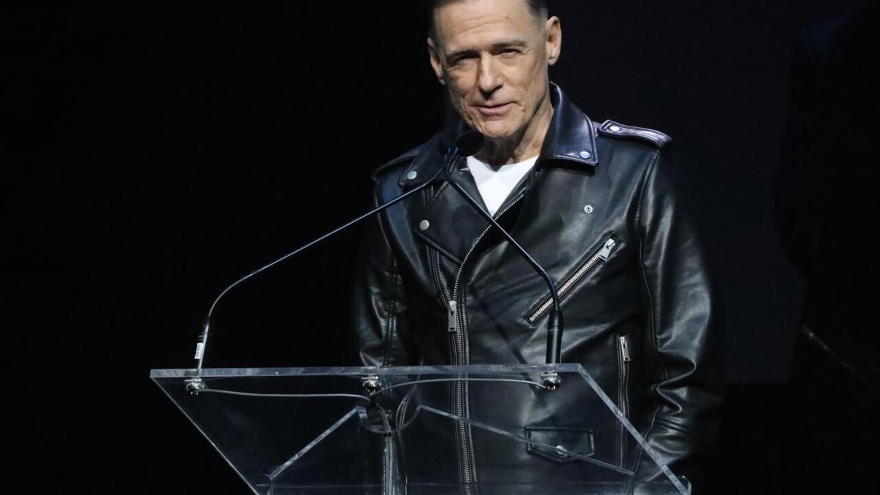Overflowing Sewage Halts Bryan Adams Concert in Australia, Tickets Refunded