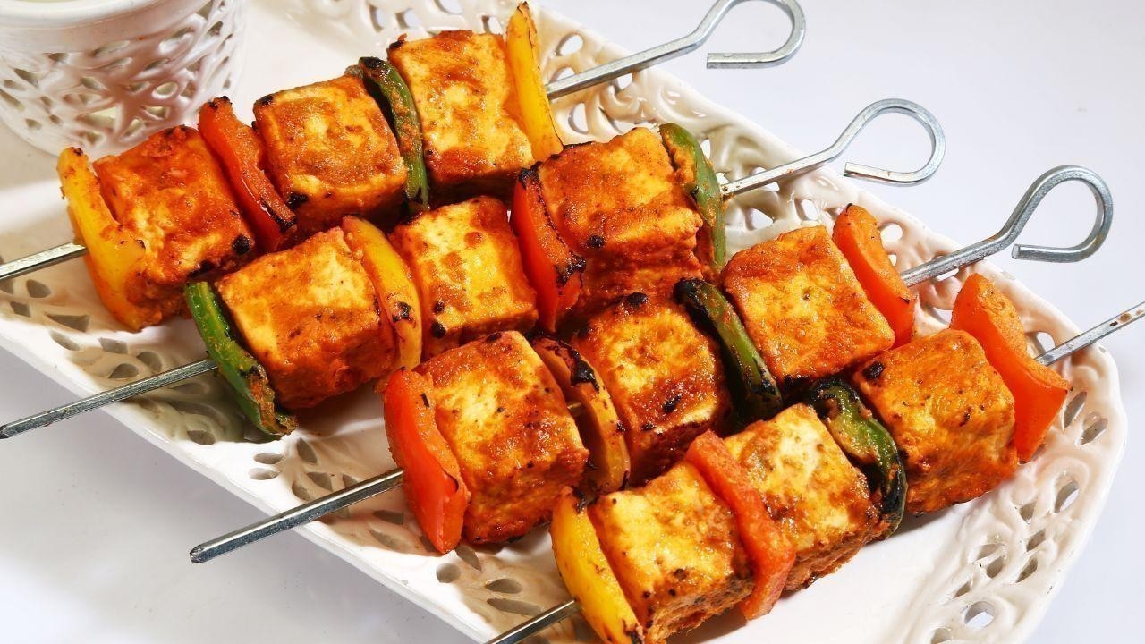 The Sizzle and Spice of Paneer Tikka: A Culinary Journey Through India's Flavorful Delight