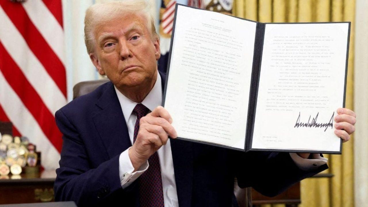 Trump orders removal of 'race-centered ideology' from museums