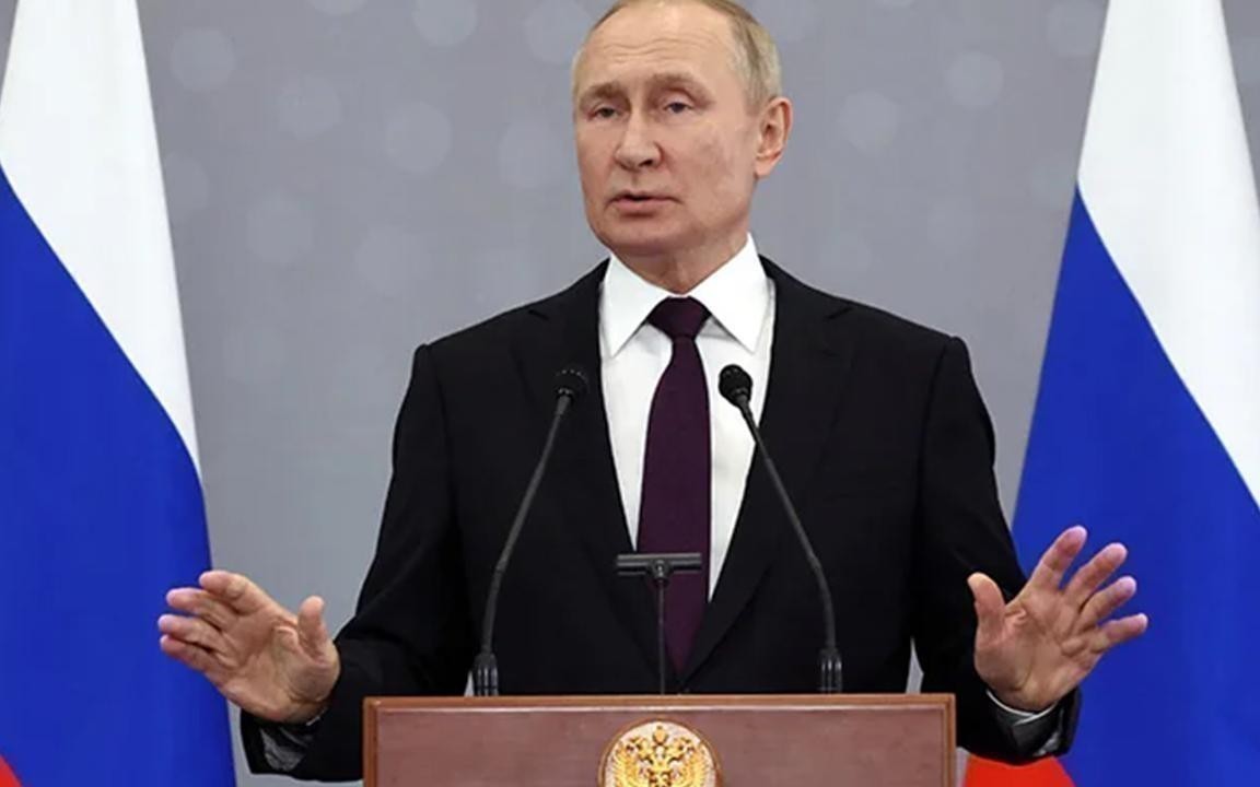 Putin: Russia Has No Plans for Offensive Against Poland or Latvia