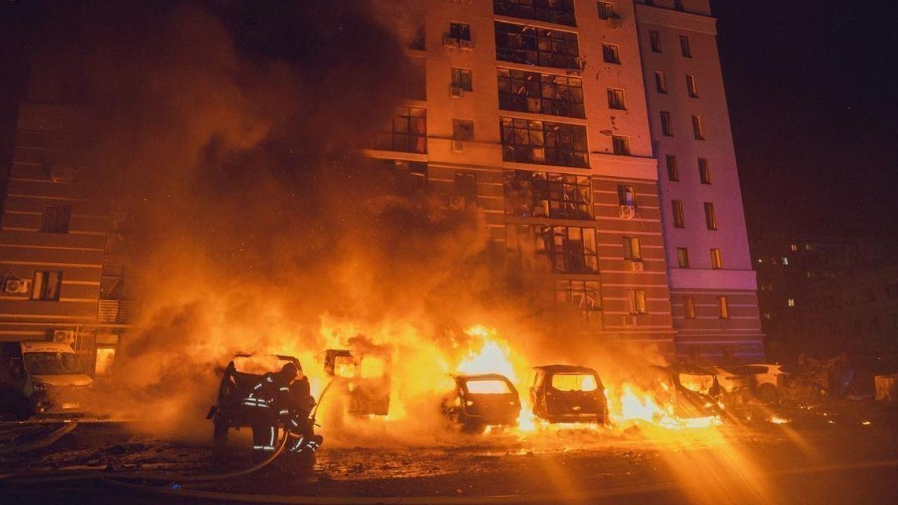 Russia Launches Drone Attacks on Kyiv and Sumy, Ukraine