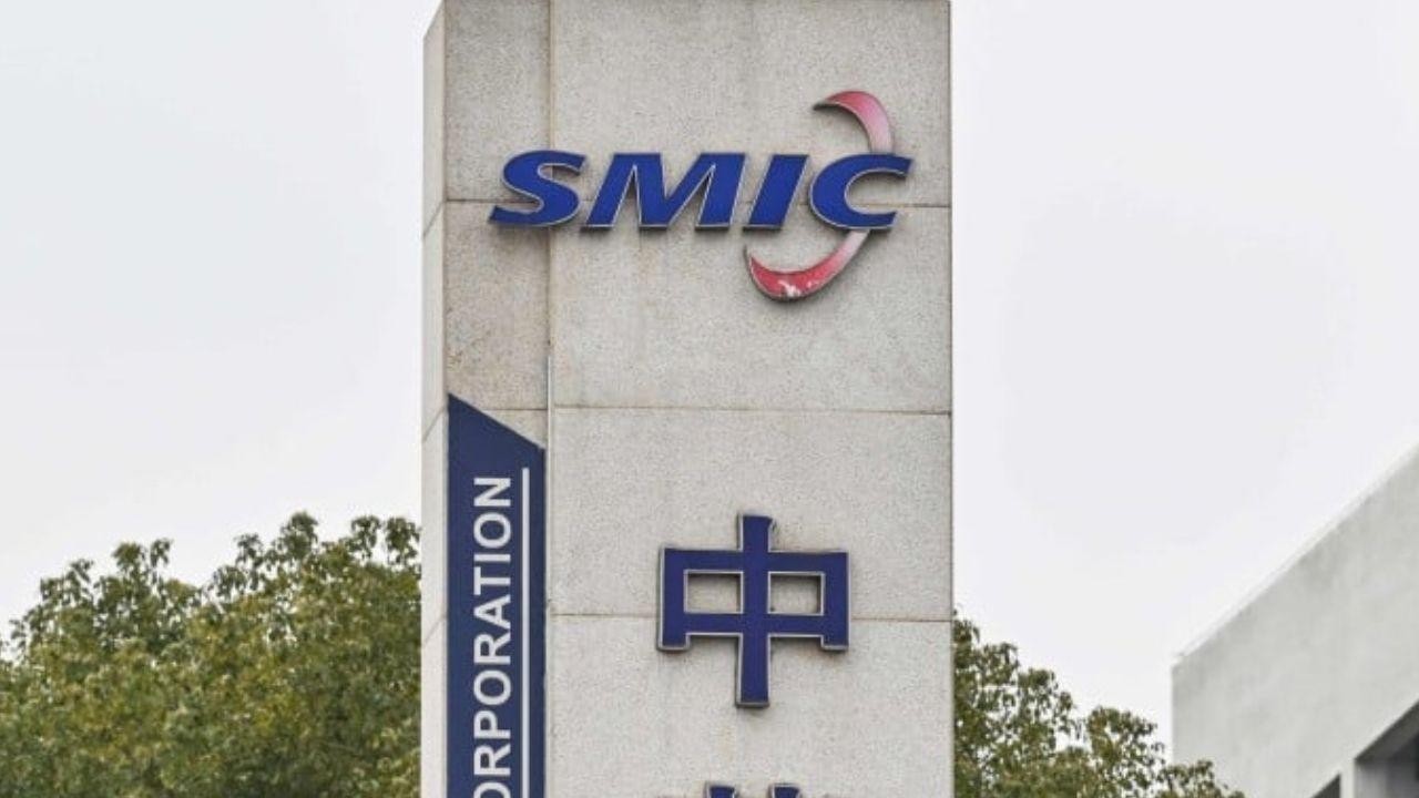 Taiwan Probes China's SMIC for Illegal Tech Worker Poaching