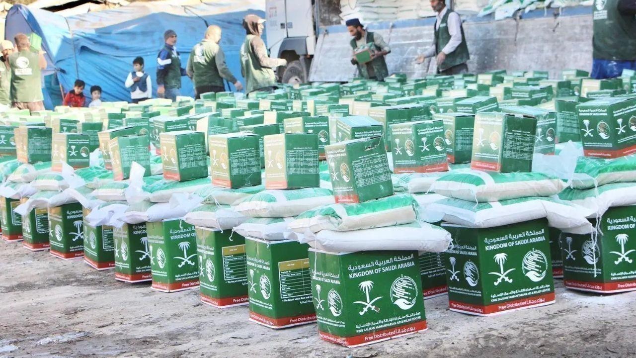 KSrelief delivers 2,900 food baskets, health kits in Syria's Afrin, Azaz
