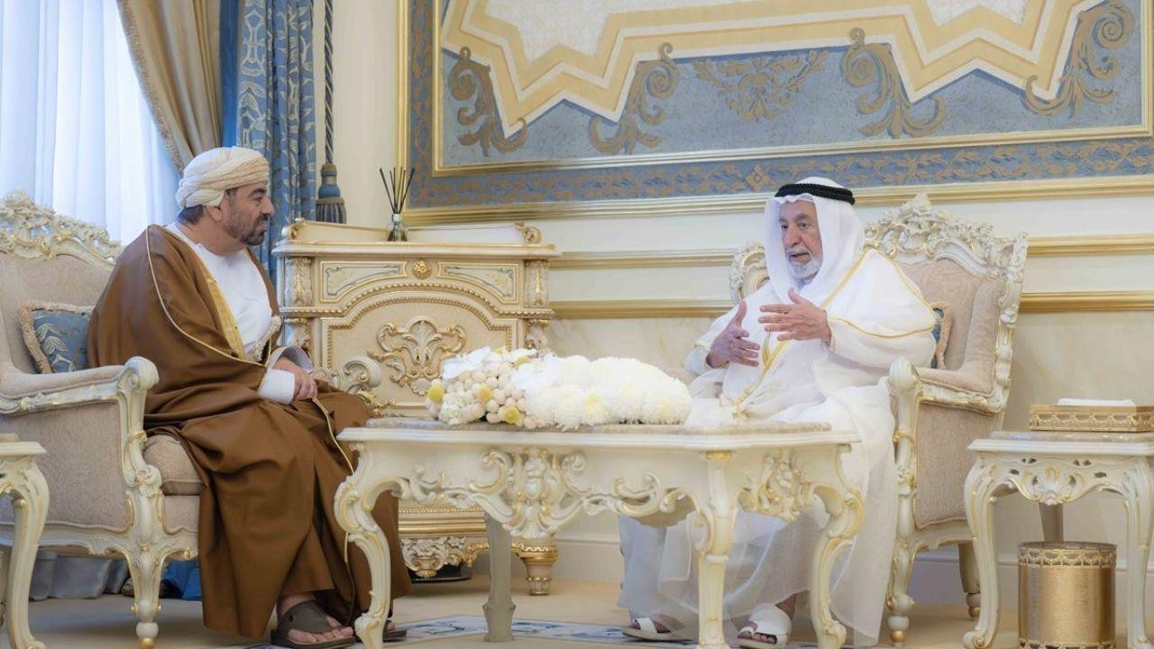 Sharjah Ruler and Omani Ambassador Discuss Development and Strengthening Ties