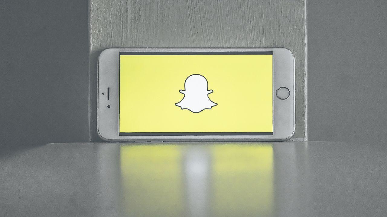 How Snapchat is Changing Social Media and Keeping Us Connected