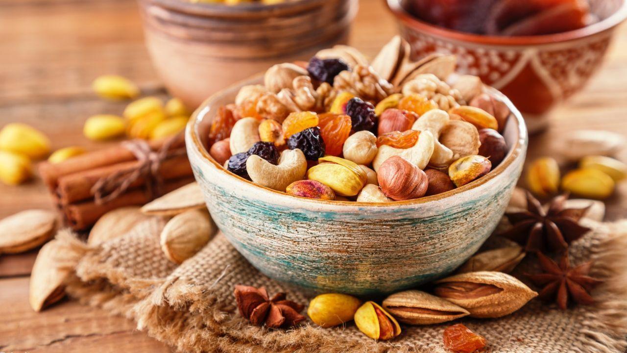 5 Soaked Dry Fruits to Eat Every Day for Better Health and Immunity