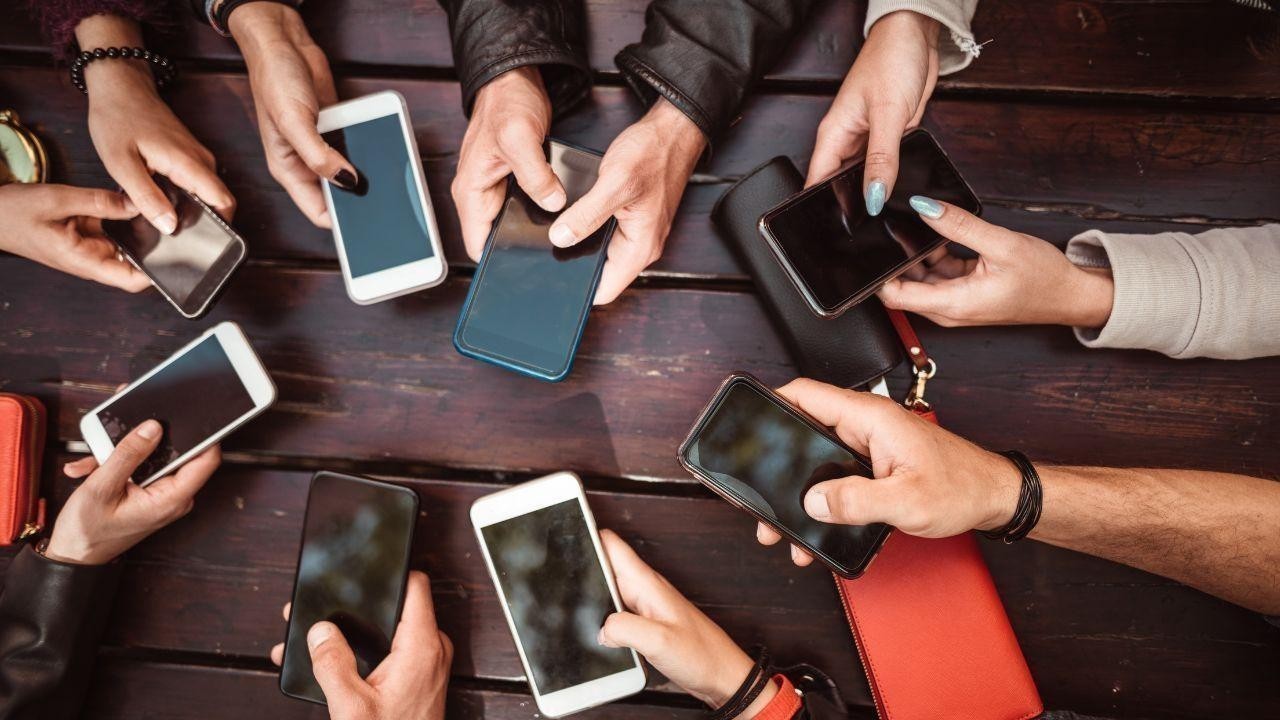 How Social Media Helps New Stars Build Their Careers