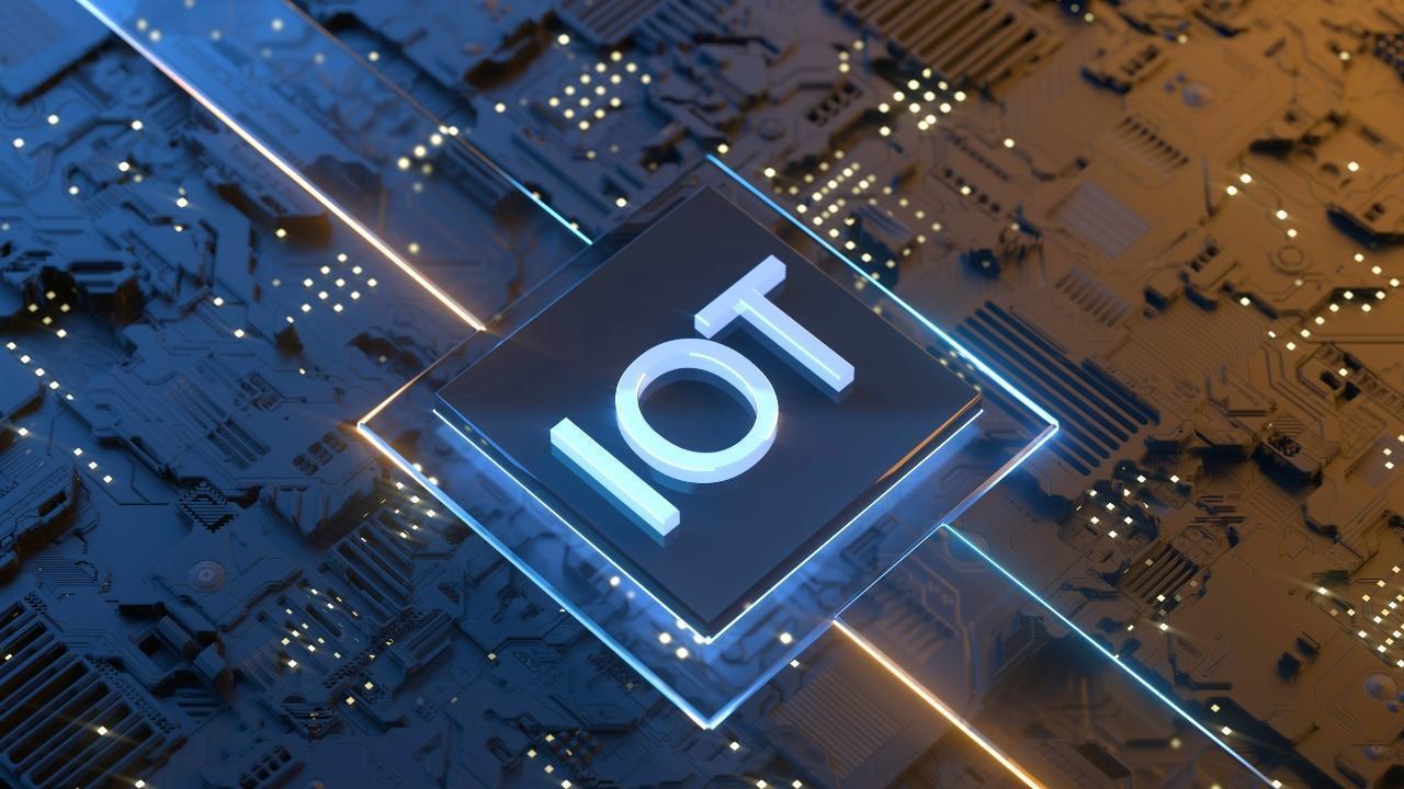 Empowering Connectivity: IoT Gateways - Your Bridge to the Cloud