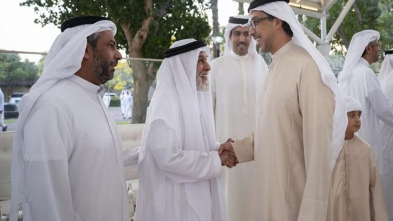 Sheikh Mansour Hosts UAE Citizens Strengthening Leadership-People Bond