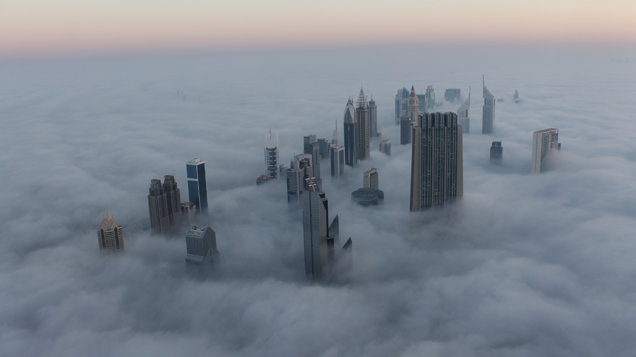 UAE weather: Fog due red, yellow alerts issued; rain possible today.