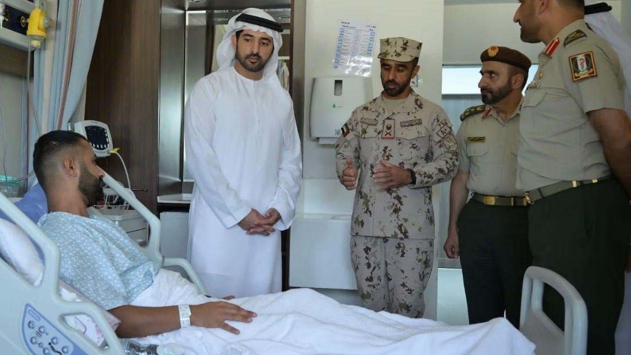 Hamdan bin Mohammed visits injured UAE servicemen at Zayed.