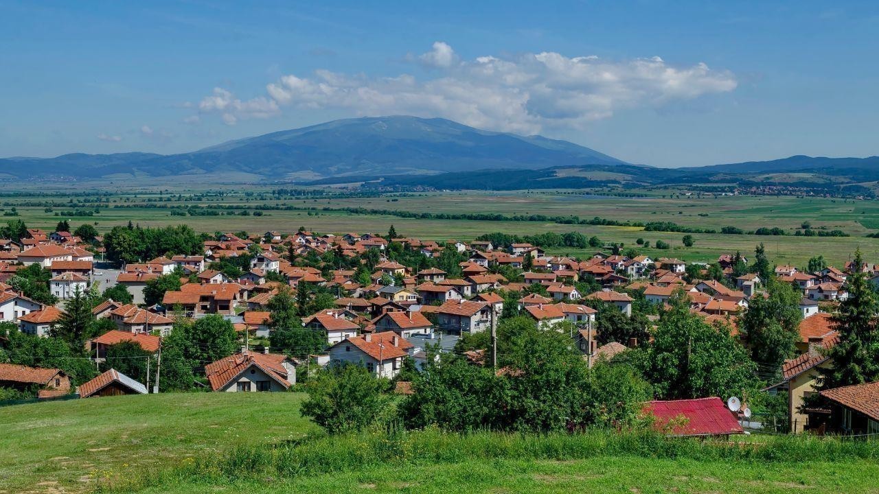 Check Out Spain’s Most Charming Towns and Villages: Scenic and Lovely