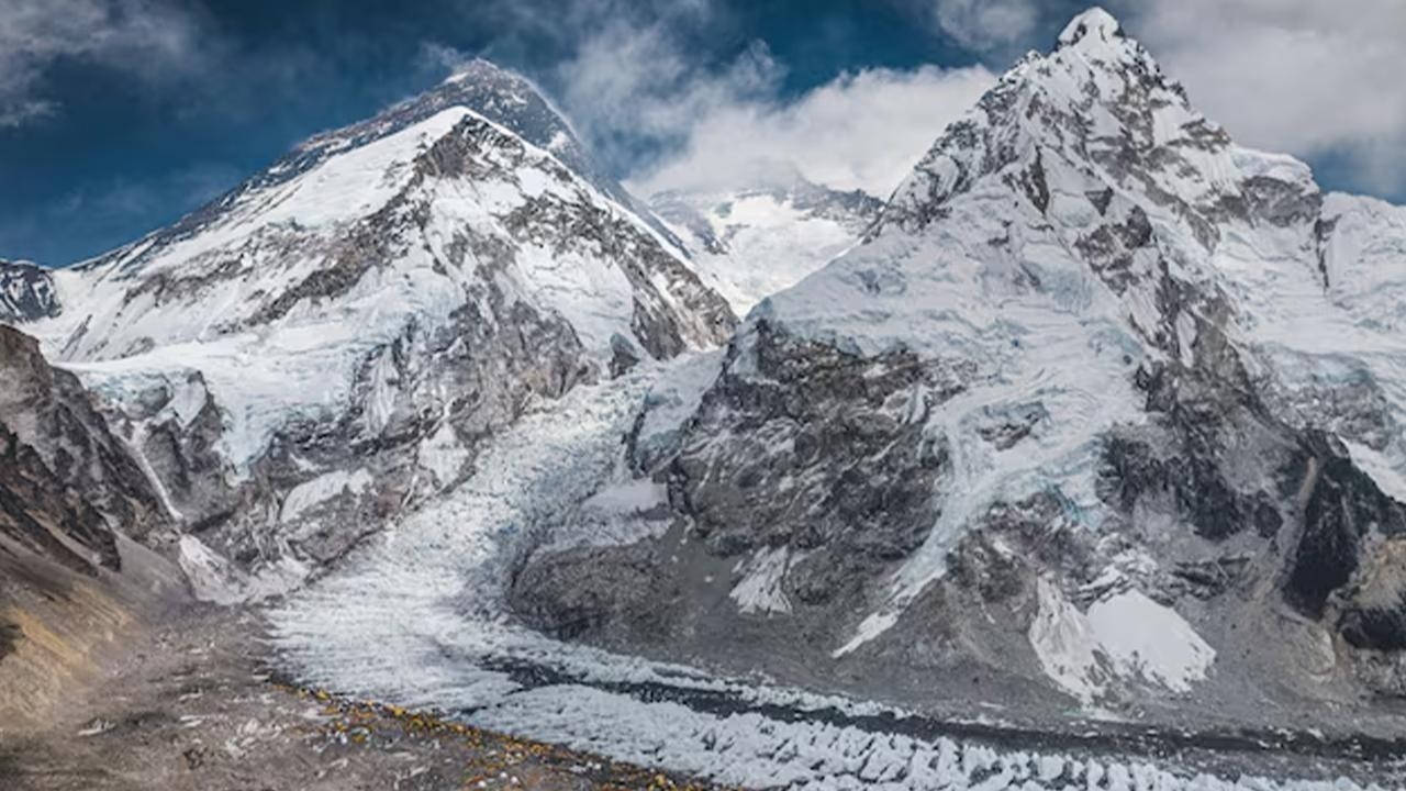 Two climbers found dead near Mount Everest peak, Sherpa missing