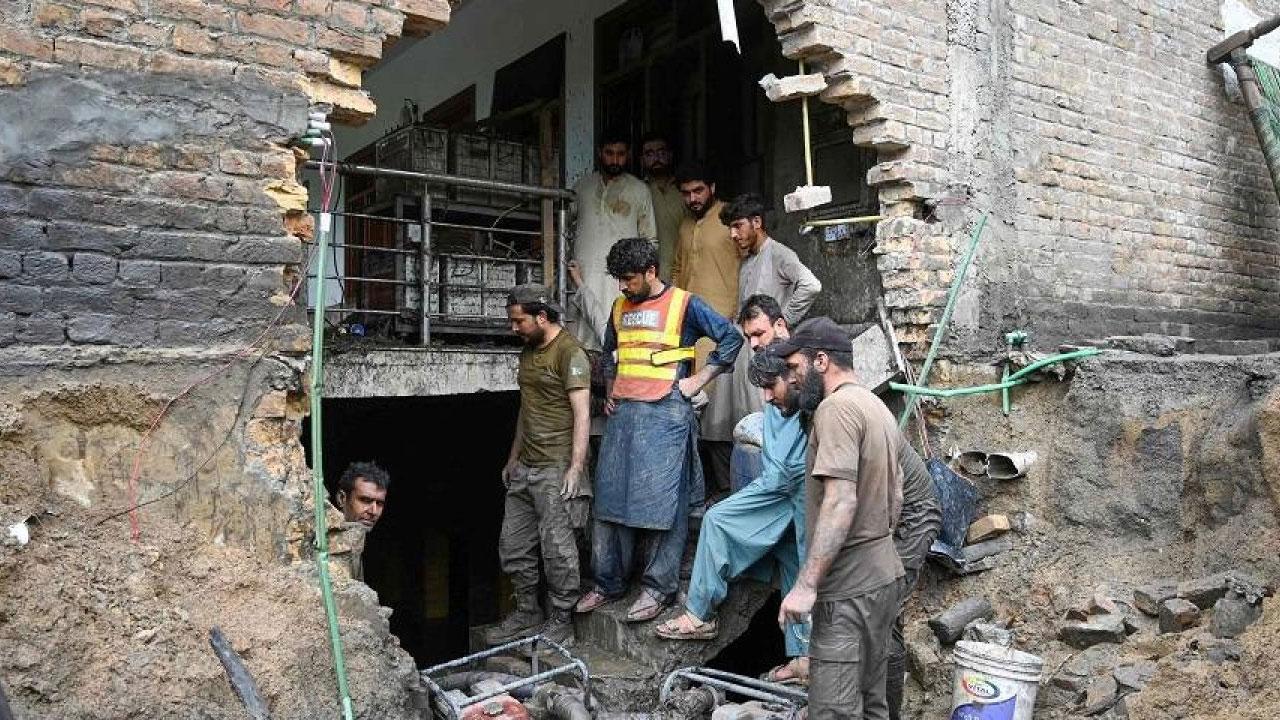 Heavy Monsoon Triggers Flash Flooding in Northwest Pakistan 14 Dead