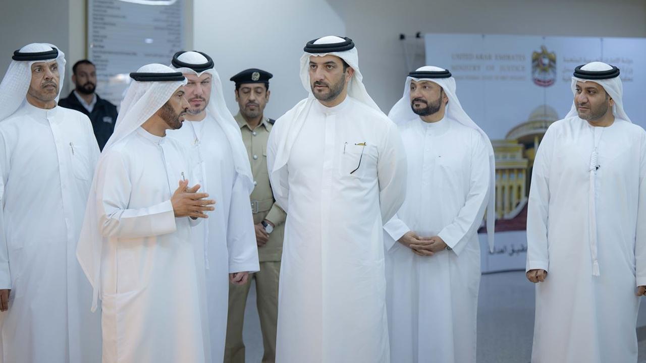 Sultan bin Ahmed Al Qasimi Visits Sharjah Court for Official Tour