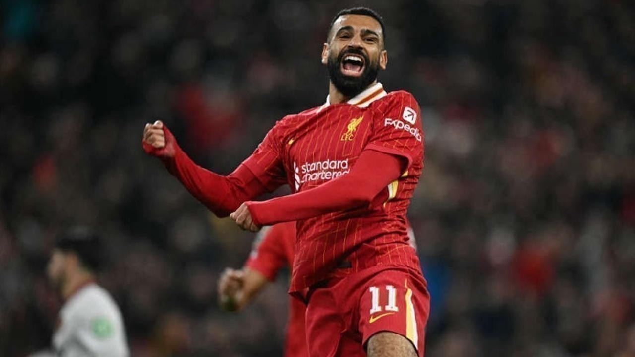 Liverpool and Arsenal Advance Smoothly in League Cup Matches