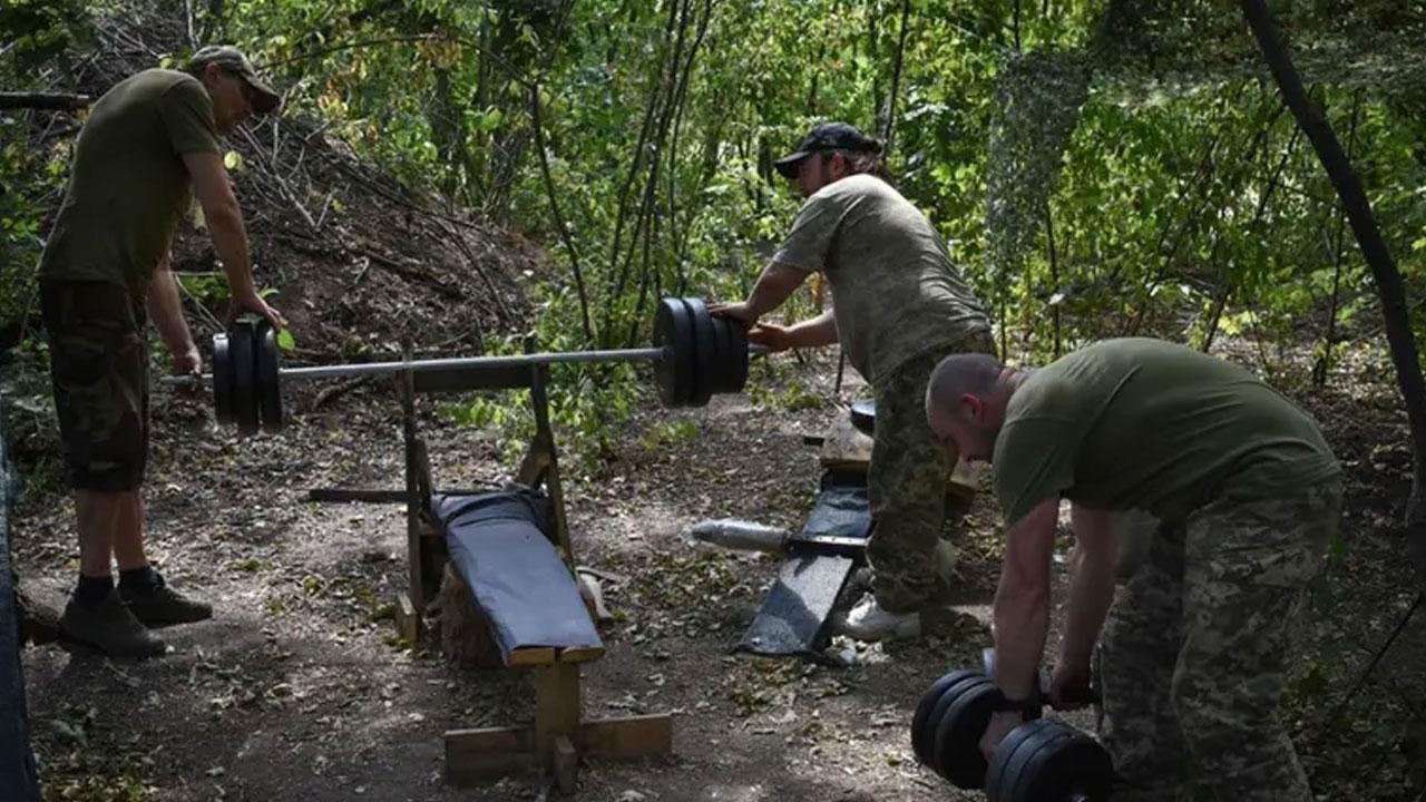 North Korean Troops Clash with Ukrainian Forces in Russia’s Kursk