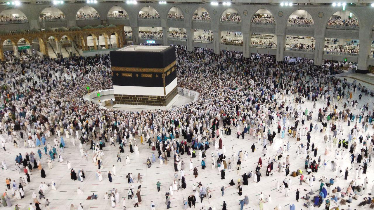 Tunisian President dismisses minister following deaths during Hajj pilgrimage