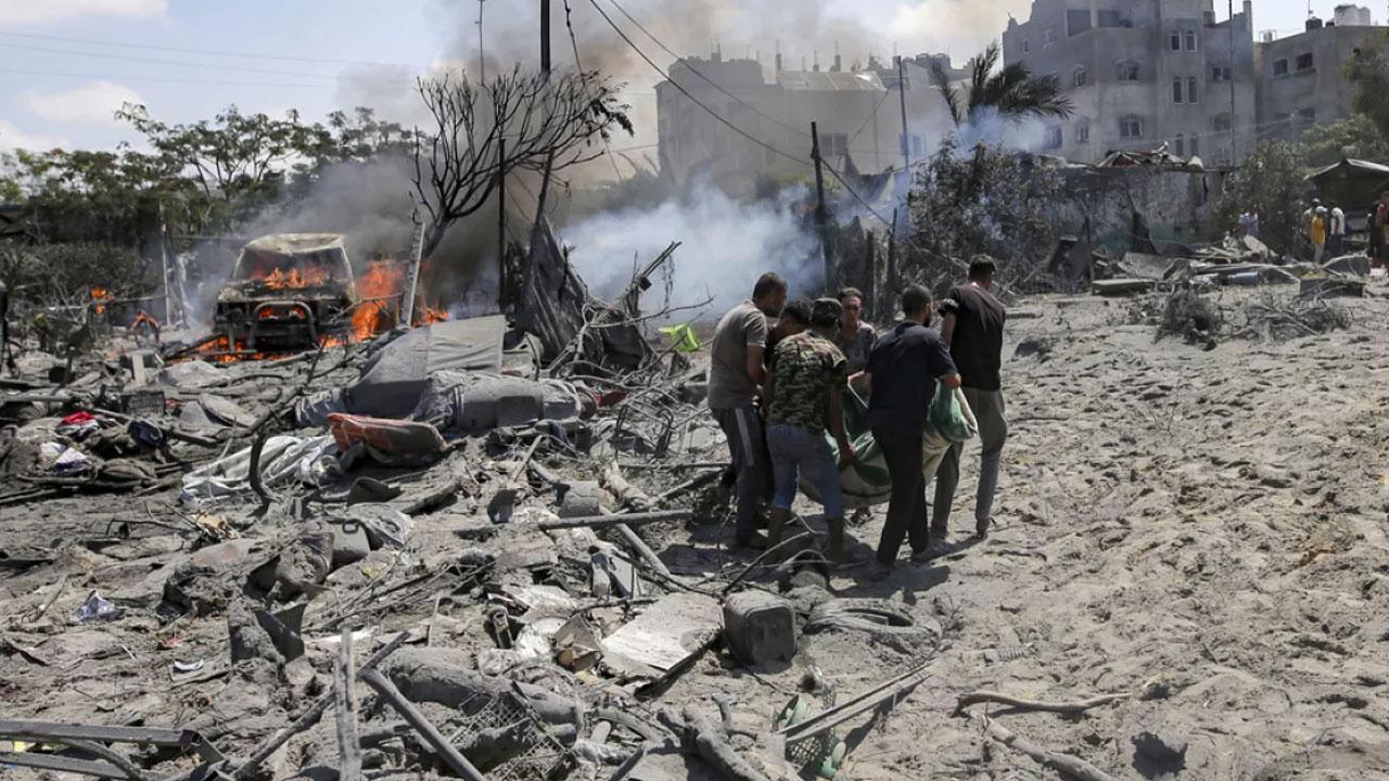 Israeli airstrikes kill 14 Palestinians, including 2 children and a woman