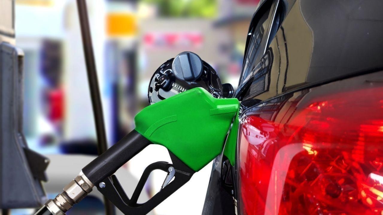 Karachi Grapples with Fuel Shortage as Petroleum Dealers' Strike Continues