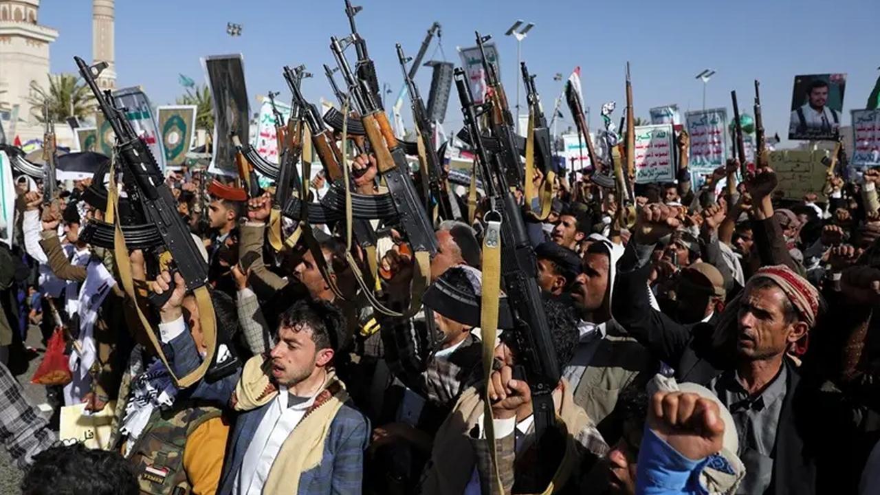 Houthi Rebels in Yemen Vow Military Response to Escalating Israel Tensions