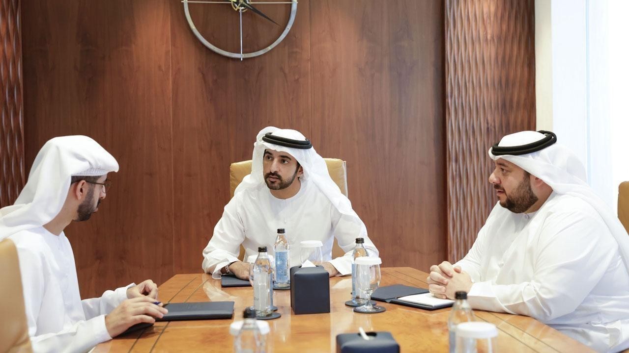 Hamdan bin Mohammed Discusses Investment Strategies with UAE Minister