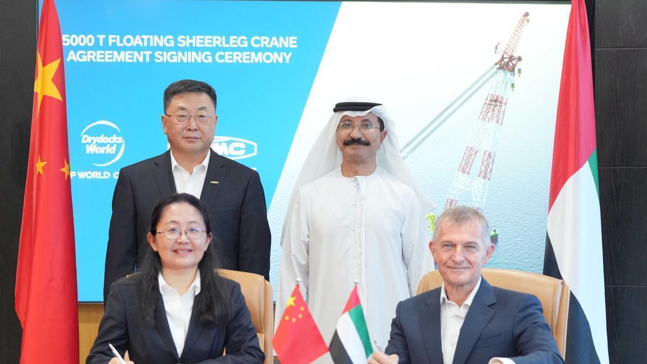 Drydocks World Signs Deal for Largest Floating Sheerleg Crane in MENA, Boosting Offshore Lifts