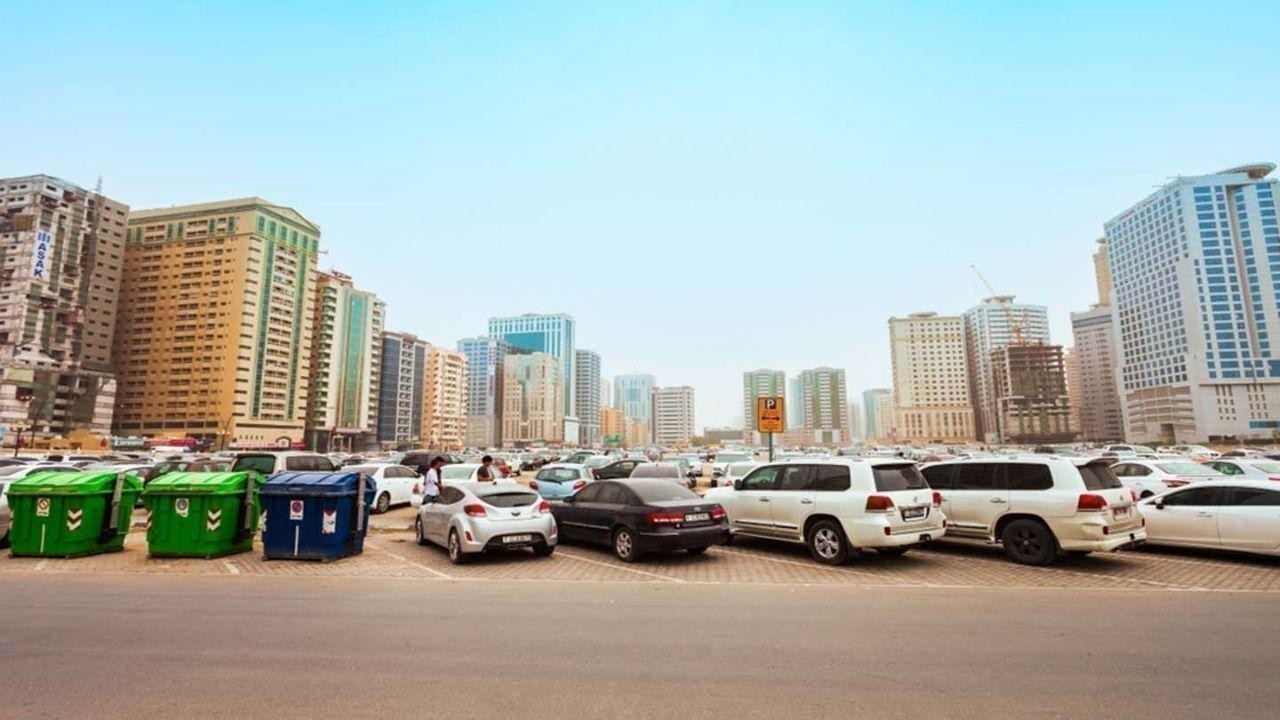 Navigating Sharjah Parking: Subscription Card Application and Costs Explained