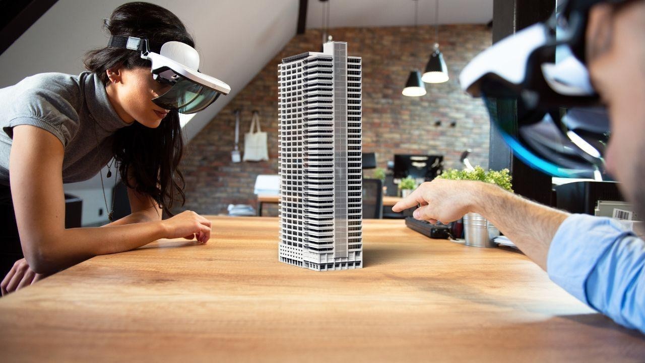 Discover the Evolution of Augmented Reality: Merging Digital Innovations with Real Life