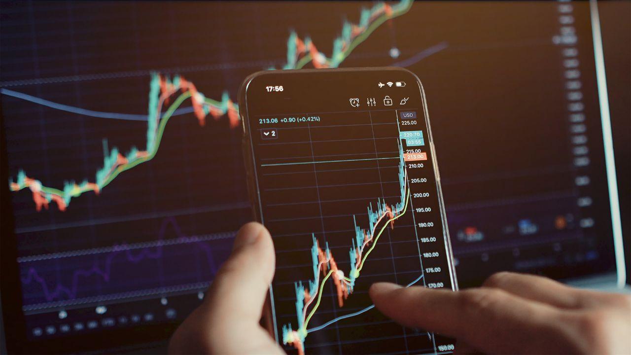 Share Market Updates: Tech Stocks Climb and New Trends Emerge
